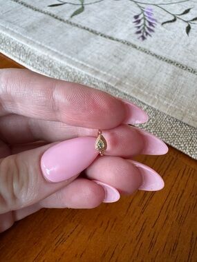 14K Gold BVLA Hoop Earring Nanda Pear